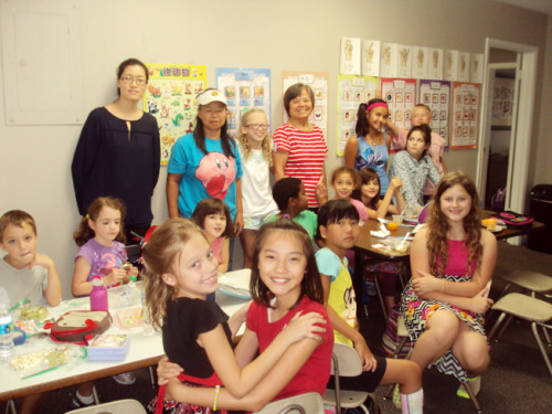 亚特兰大中文学校有一些其他族裔的学生。(本报档案照) 亚特兰大中文学校有一些其他族裔的学生。(本报档案照)