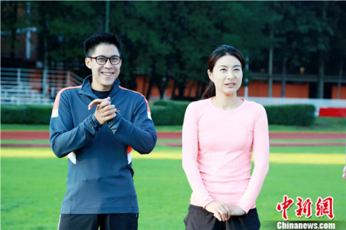 《极速前进》刘翔变身高空飞人 晶刚夫妇起争