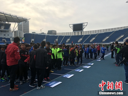 �����ĸ������ӡ����� ��