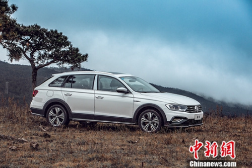 国民旅行车 试驾一汽-大众首款跨界旅行车蔚领