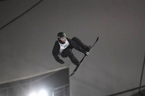 选手起跳瞬间 选手起跳瞬间