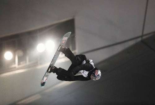 马库斯。克里弗兰空中旋转动作 马库斯。克里弗兰空中旋转动作