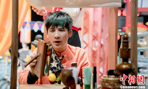 《唐人街传奇》大张伟搜证 《唐人街传奇》大张伟搜证