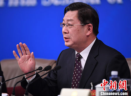 图为胡晓义回答记者提问。<a target='_blank' href='http://www.chinanews.com/'>中新社</a>记者 侯宇 摄 图为胡晓义回答记者提问。<a target='_blank' href='http://www.chinanews.com/'>中新社</a>记者 侯宇 摄