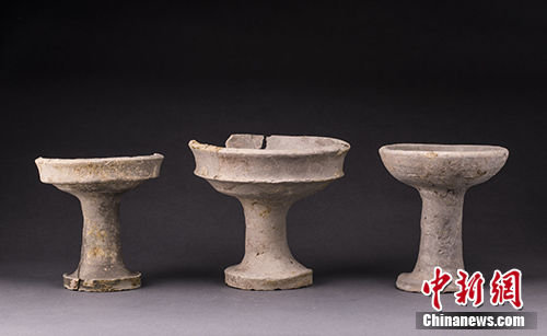 北京通州汉代路县故城遗址出土的陶豆。主办方供图 北京通州汉代路县故城遗址出土的陶豆。主办方供图