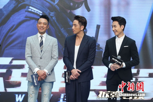 ����������