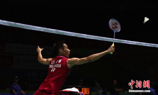 李宗伟在比赛中 <a target='_blank' href='http://www.chinanews.com/'>中新社</a>记者 张畅 摄 李宗伟在比赛中 <a target='_blank' href='http://www.chinanews.com/'>中新社</a>记者 张畅 摄