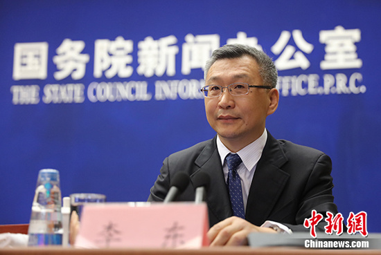 5月24日，中国工业和信息化部装备工业司司长李东称，“核心技术就掌握在中国自己手里”。 中新社记者 杨可佳 摄