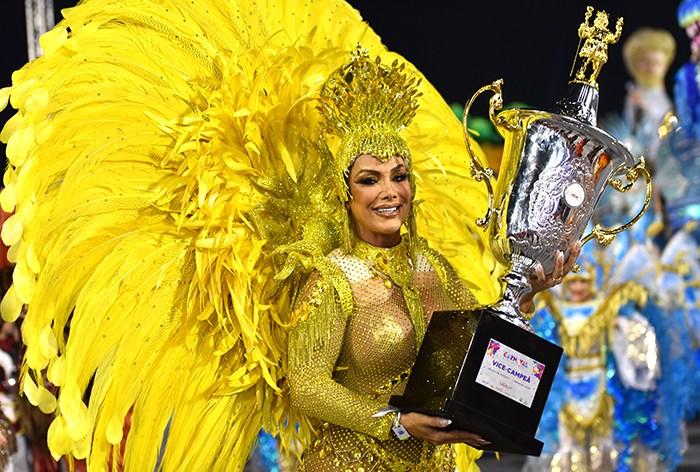 巴西圣保罗狂欢节冠军游行收官表演