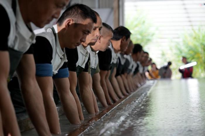 “三丈三”巨型宣纸“诞生记”