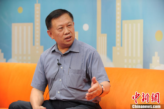 苏晖:消费者追求面子助长了进口车高消费