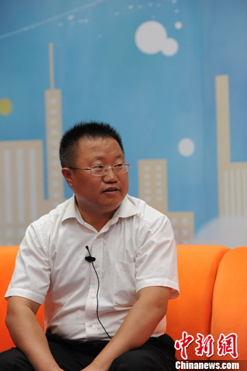 公共管理专家毛寿龙 中新网 张龙云/摄