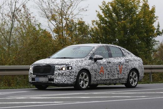 2016款别克英朗谍照全新外观/配置升级