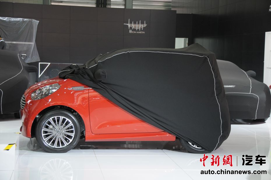 �Ϻ���չ̽Ӫ��������ĸ�ͷ��