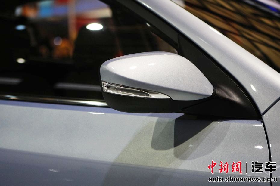 2011�Ϻ���չ���ִ� ���ö�ʵ��