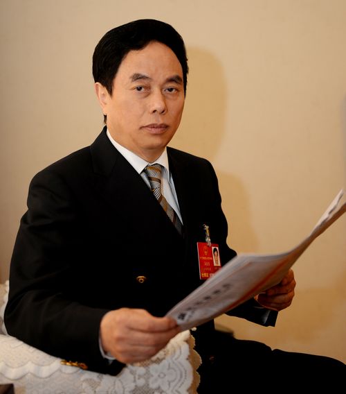 ��˾�ǣ����µ���Ʒ�ƹ��ʻ���·