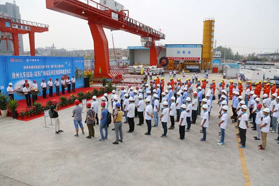 �칤��ѹƽ��ܹ����������ݵ���1����