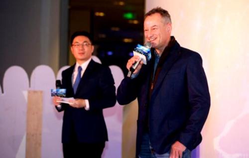 �����ѩ�˶����¾�����ɽ���ӻ�ѩ��Ʒ�����౱��