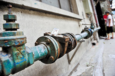 佛山自来水100%合格? 市民自检细菌总数全超标