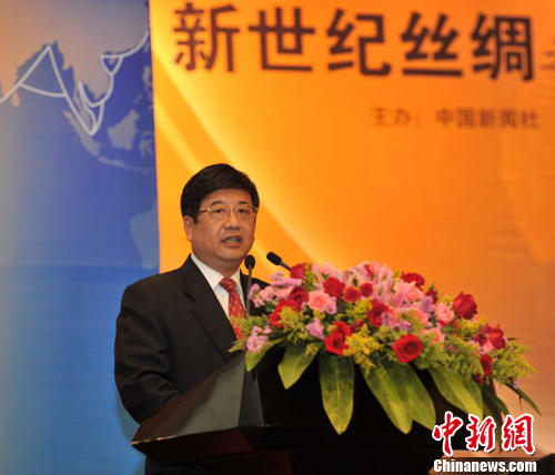 �����ӿ����롰21���ͺ���˿��֮·������