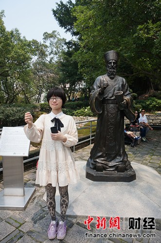 ���ذ�����������ˣ�ϵ��̬ϵͳ�е���ͨ�ˣ�2��