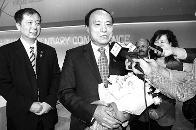 访国际电信联盟新任秘书长赵厚麟