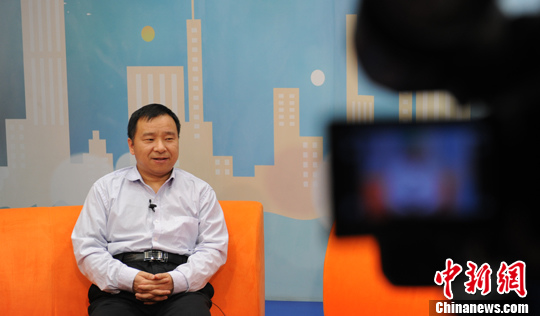 ר��̸¥�е���:���ڸ������ƣ�����ۻ�������