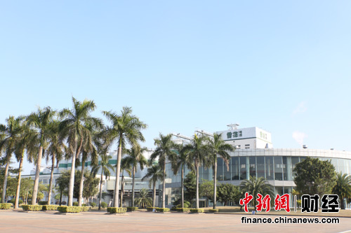 ��ѩ��•��һ���족�߽���ݸ̽��Ҭ���е���̬����