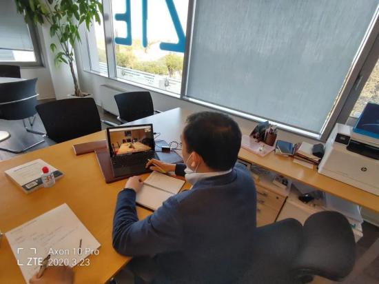 中资企业在行动呼吸机设备运抵那不勒斯并投入使用