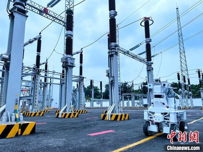 智能巡检机器人登场新技术引领中国高铁发展