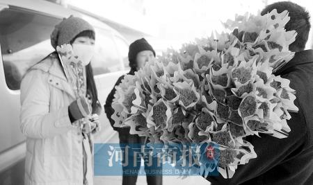 �Ϻ���ͷ�ͻ���л������Ϊ��֢���Ӿ�Ǯ