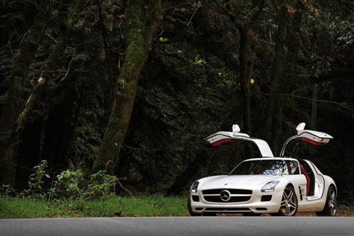 �������� ������÷����˹-����SLS AMG