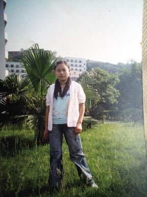 �ƷǱ����廪˶ʿ����Ů�������ع�(��ͼ)