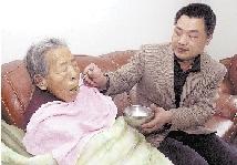 ��������ÿ�챳��ĸ�ϰ���ͻ�Ӧ�겻����(ͼ)