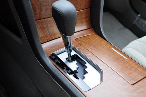 中型车销量王pk 2010款雅阁对比凯美瑞(5)