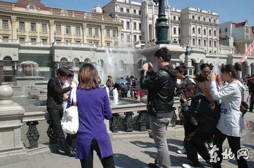 ���ﴩ���ϻ�ɴ���ձ��ɳ���(��ͼ)