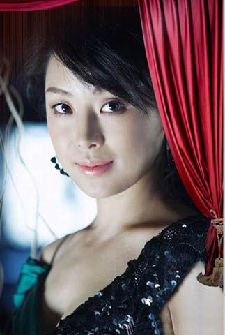 潘晓婷解说处子秀羞涩 妙语遭男主持调侃(组图)(3)