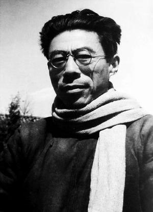 "清华北大"共拍闻一多:剃掉长须后英姿勃勃