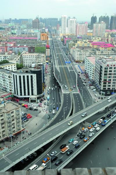 贯通哈尔滨东西又一主干线 宣化街高架桥通车