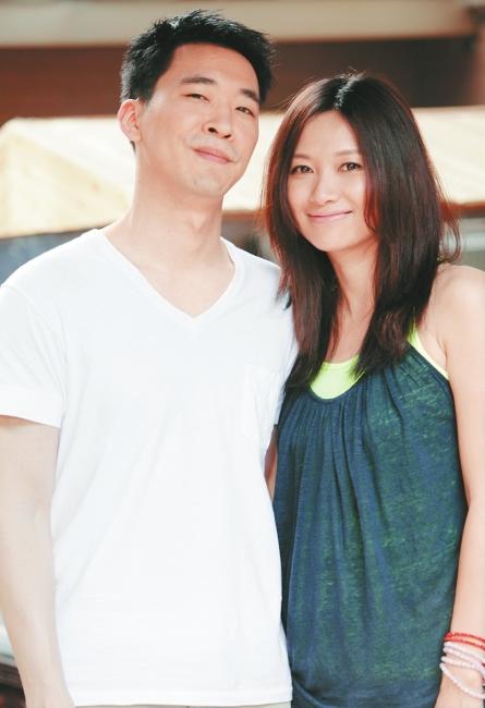 徐静蕾二度牵手黄立行 宽窄巷子拍新片被围观(图)