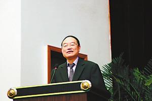 鲁迅赞许的冯至：诗质地很纯——中新网