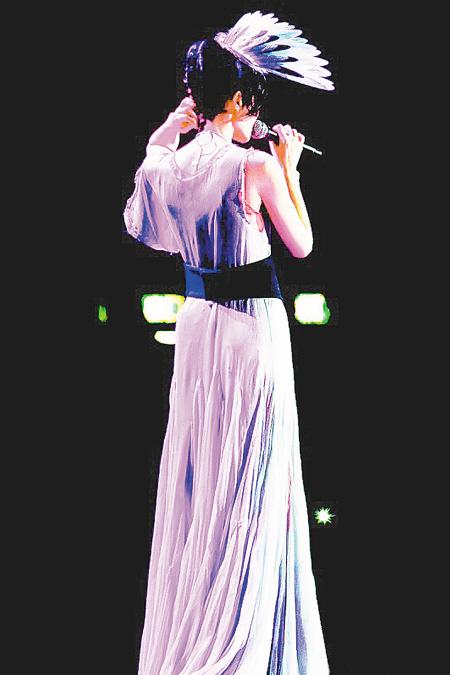 王菲武汉演唱会座位图雷倒网友花500元看后脑勺