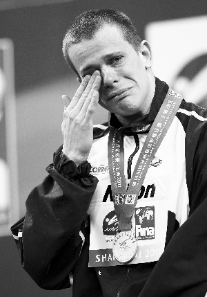 "哭泣哥"重回世界之巅 小西埃洛夺冠成救赎