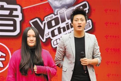 郑虹和多亮对即将在深圳举行的演出充满信心.