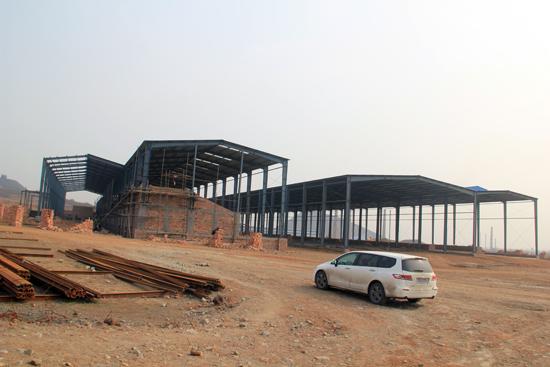 河南一企业非法占地百亩建砖厂 遭查处后仍施工