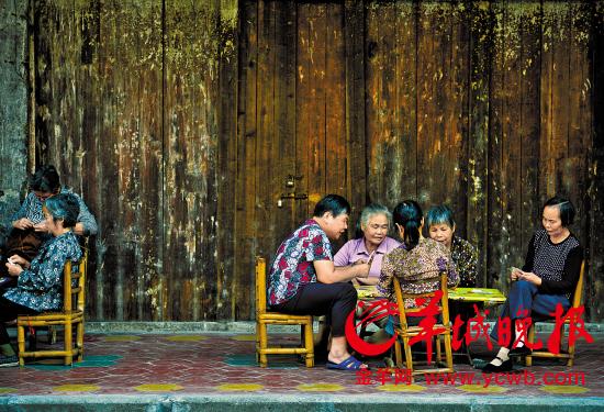 ������Զ���ݹųǣ�����������ǡ�С�ǻ�ũ�������ѹ��û��ô�󣬵������Ƕ�΢�������Ͻ��Ĵ�����