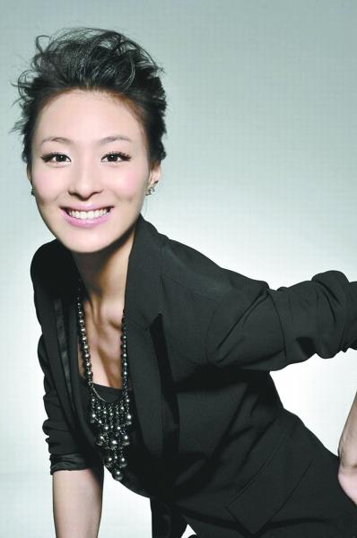 "速度与激情6"发海报 中国新人黎妍上演双枪对峙