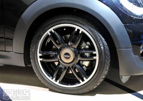 MINI COOPER CLUBMAN Bond Street