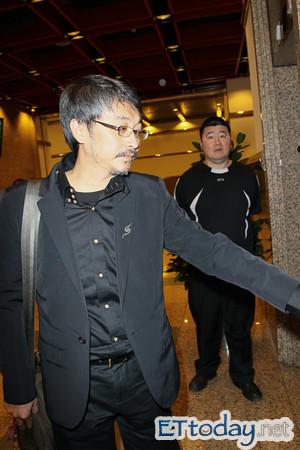 杨宗宪告慰身价数十亿亡父 垦丁bbq低调办婚宴