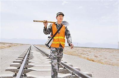 记者揭秘托举"神十"飞天的平凡岗位(图)(5)